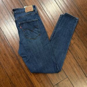 Levi's High Rise Skinny Jeans 31